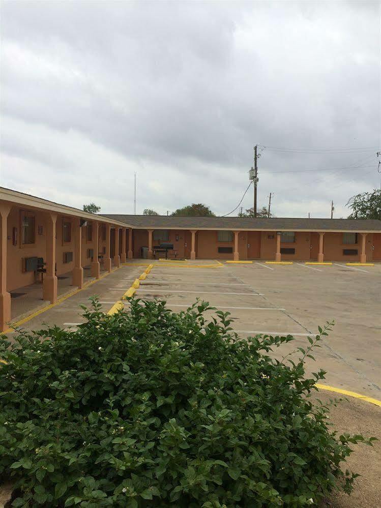 Village Inn Cotulla Exteriör bild